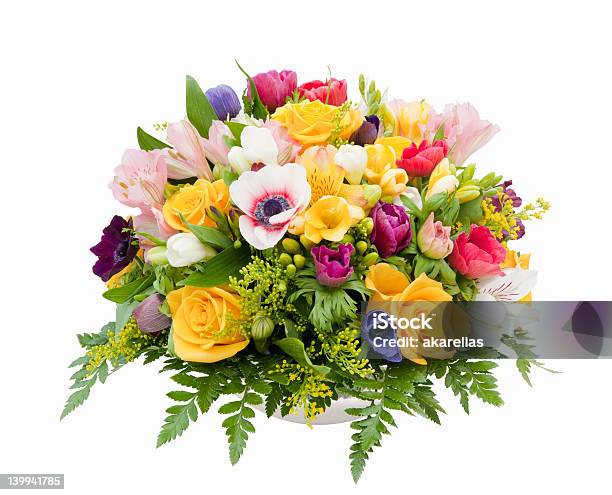 Conjunto De Flores De Primavera Foto de stock y más banco de imágenes de Buqué - Buqué, Fondo blanco, Flor