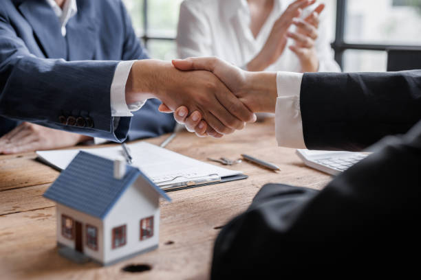 istock contract home insurance mortgage loan concept 1399494146