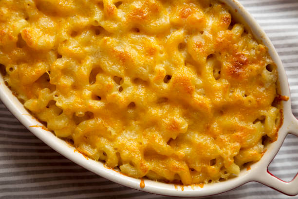 istock Homemade Macaroni and Cheese Pasta on cloth 1399526366