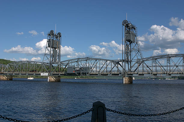 istock Lift Bridge over St. Croix River, Stillwater 139953865