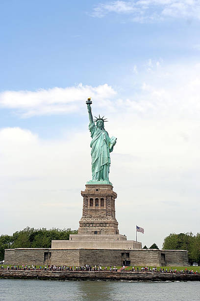 istock Statue of Liberty 139953946