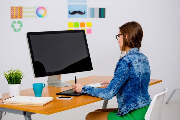 istock Casual businesswoman 1399542696