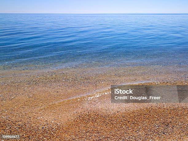 Strand Und Meer Im Hintergrund Stockfoto und mehr Bilder von Abgeschiedenheit - Abgeschiedenheit, Bildhintergrund, Blau