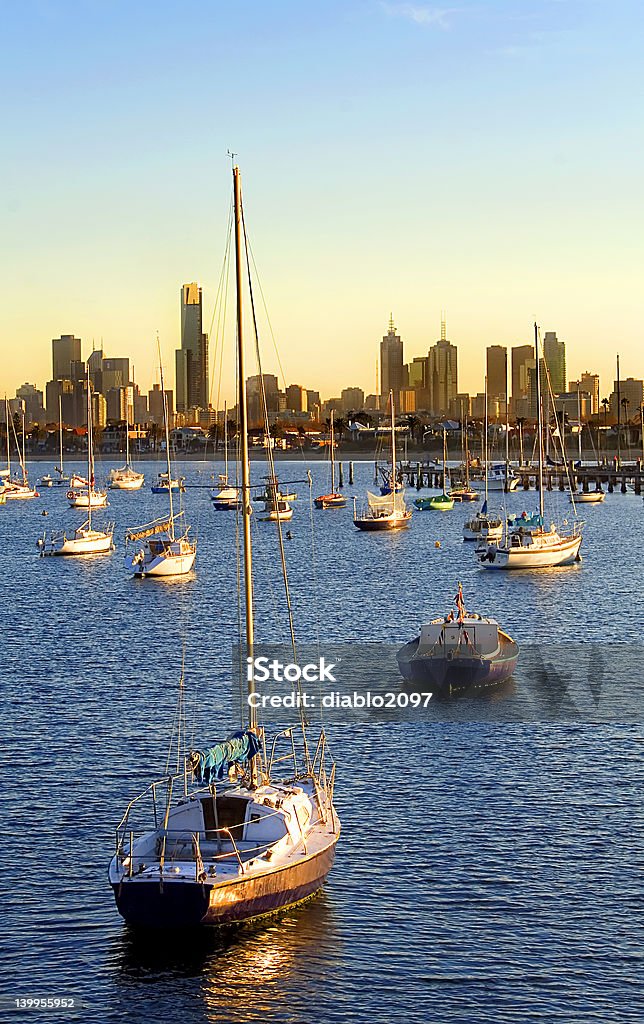 Skyline mit Yachten - Lizenzfrei Architektur Stock-Foto