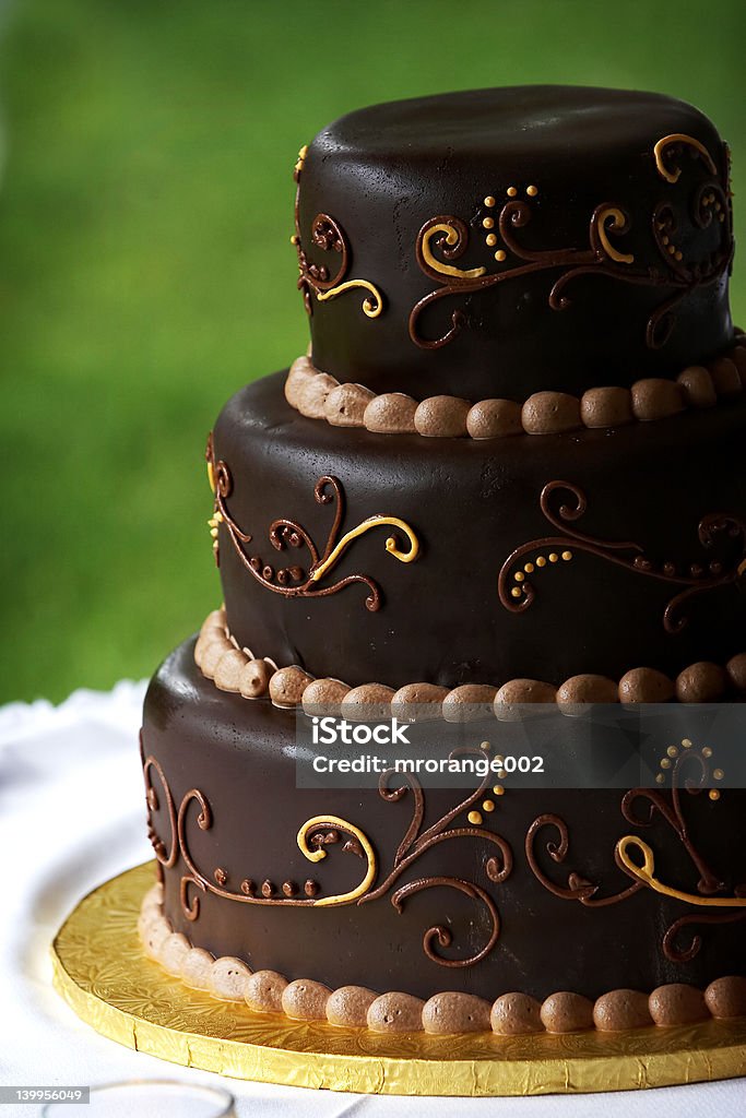 초콜릿 웨딩 케이크 - 로열티 프리 갈색 스톡 사진