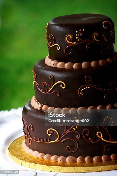 초콜릿 웨딩 케이크 갈색에 대한 스톡 사진 및 기타 이미지 - 갈색, 결혼 의식, 결혼식