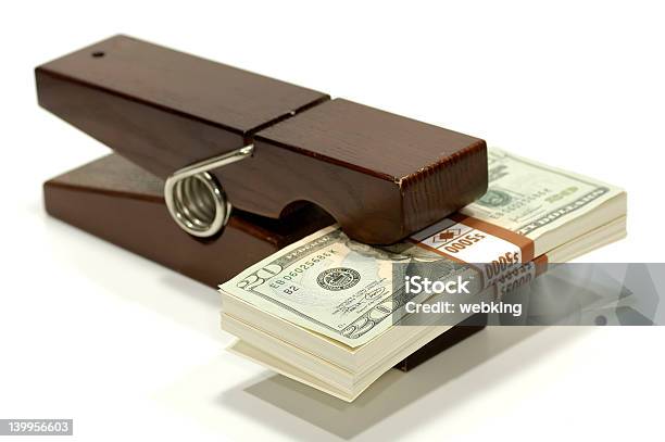 Sujetadinero Foto de stock y más banco de imágenes de Billete de banco - Billete de banco, Billete de dólar estadounidense, Billete de veinte dólares estadounidense