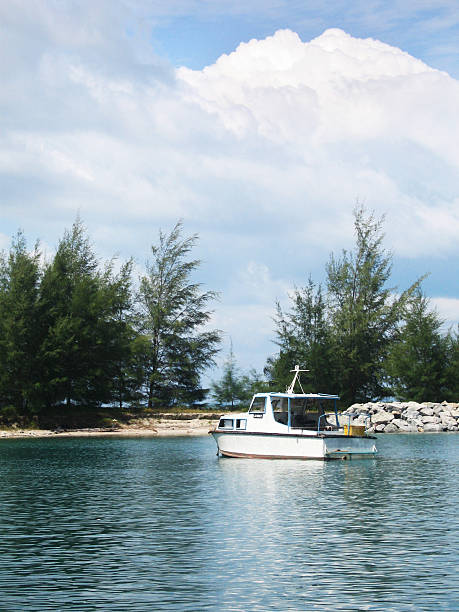 istock Boat by the bay 139958326
