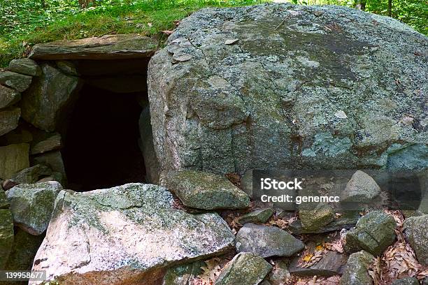 Foto de Stonehenge Americano 1 e mais fotos de stock de Fotografia - Imagem - Fotografia - Imagem, Granito, Gruta - Características da terra