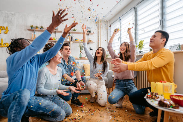 istock Group Of Friends Celebrating Birthday 1399600171
