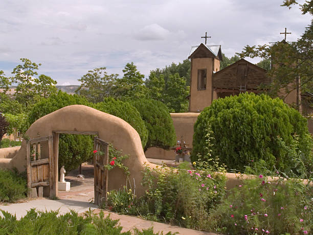 istock Sanctuary of Chimayo 139960322
