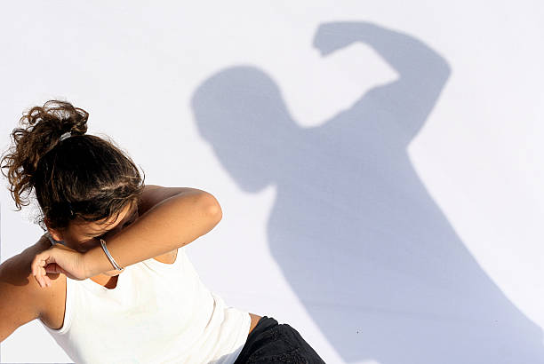 부인 또는 아동 학대, 부품군 사회적 문제 - domestic violence violence abuse family 뉴스 사진 이미지