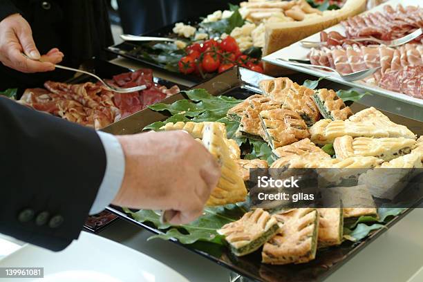 Foto de Tipo Bufê e mais fotos de stock de Bandeja - Bandeja, Bandeja para Servir, Buffet - Refeições