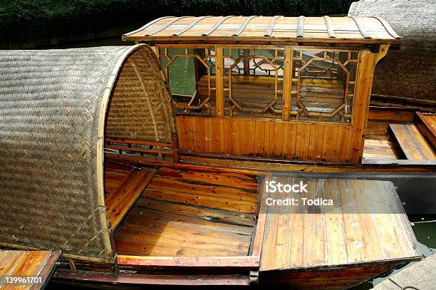 Holzboote Stockfoto und mehr Bilder von Asien - Asien, Auf dem Wasser treiben, Bach