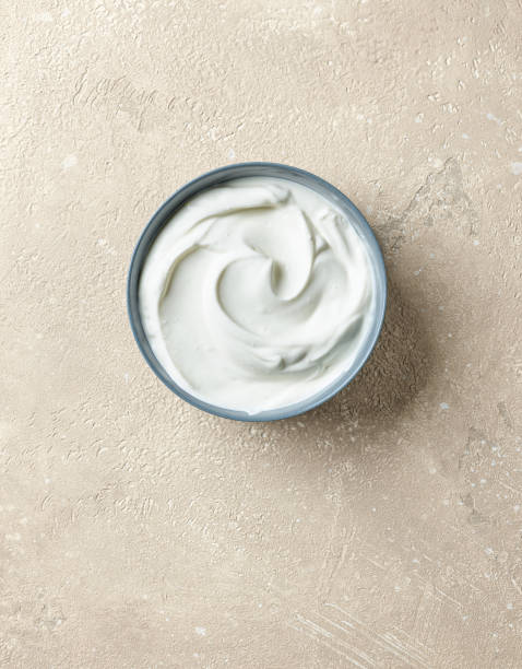 istock bowl of sour cream 1399628006