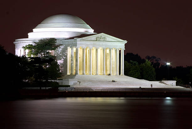 istock Jefferson memorial at night 139963303