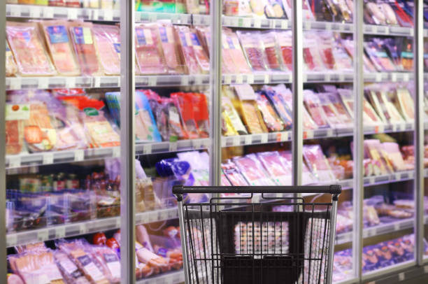 istock empty grocery cart in an empty supermarket 1399641543