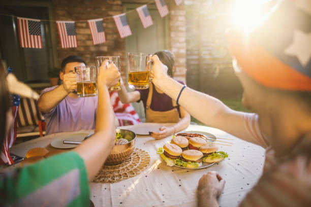 istock 4th July BBQ Party 1399649118