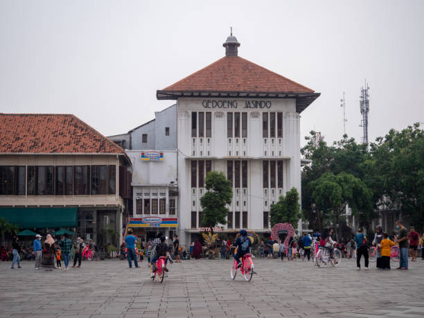Crowd of people around Museum Fatahillah Jakarta, Indonesia - May 15, 2022: Crowd of people around Fatahillah Museum. Kota Tua, Jakarta, Indonesia. malay couple full body stock pictures, royalty-free photos & images