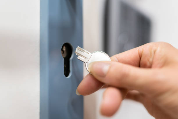 istock Woman Holding Broken Key 1399683456