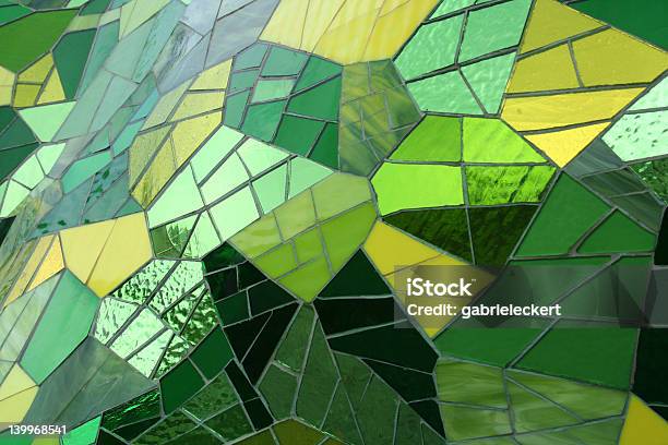 Green - zdjęcia stockowe i więcej obrazów Witraż - Witraż, Sztuka, Kieliszek