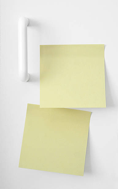 vide post-it - clipboard blank paper pinning photos et images de collection