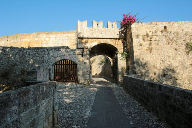 istock Old town in Rhodes, Greece 1399730611