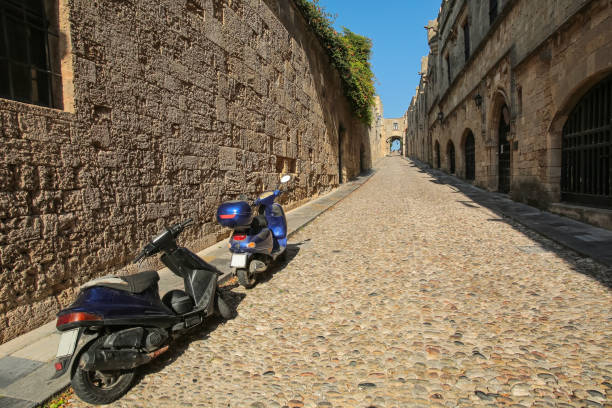 istock Old town in Rhodes, Greece 1399730638