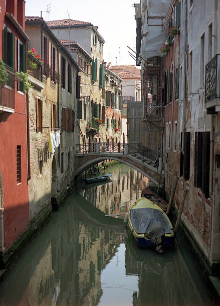 istock Backstreets of Venice 139973515