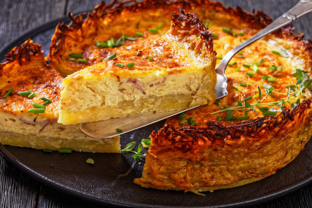 istock bacon and cheese quiche with hash brown crust 1399758528