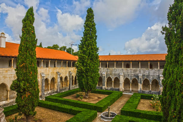 Church Alcobaca Medieval Roman Catholic Monastery, Portugal Church Alcobaca Medieval Roman Catholic Monastery, Portugal alcobaca photos stock pictures, royalty-free photos & images