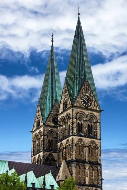 istock Cathedral church (Bremer Dom) in Bremen, Germany 1399770991