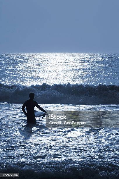 Foto de Noite De Surfe e mais fotos de stock de Esporte - Esporte, Luar, Mar