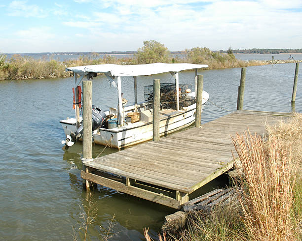 istock Fishing Boat on the Rappahannock 139977540