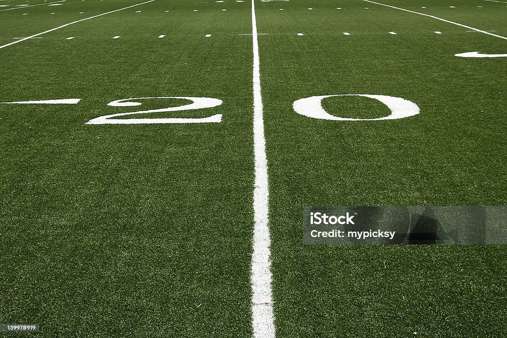 20 ヤードライン - アメリカンフットボール場のロイヤリティフリーストックフォト