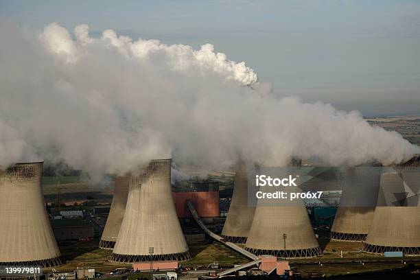 Veduta Aerea Della Stazione Di - Fotografie stock e altre immagini di Affari internazionali - Affari internazionali, Cambiamenti climatici, A mezz'aria