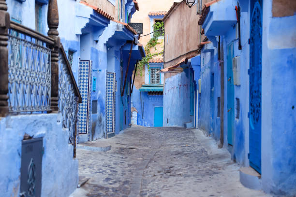 istock Street in Chefchaouen, Morocco 1399801930