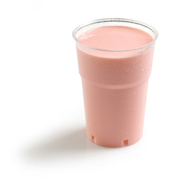 istock glass of milkshake 1399802165