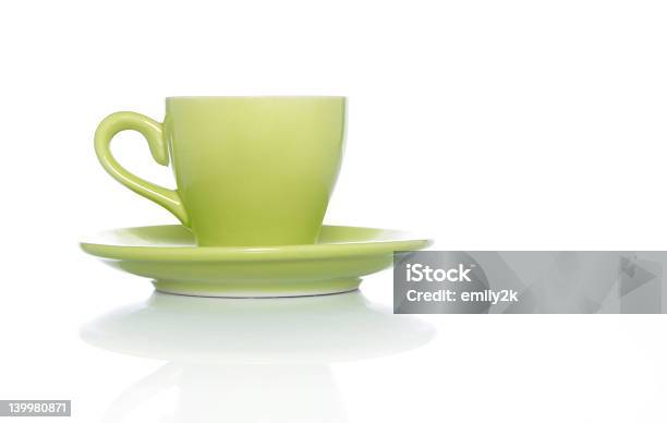 Verde Copo De Café Sobre Fundo Branco - Fotografias de stock e mais imagens de Bebida - Bebida, Branco, Caneca