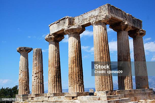 Photo libre de droit de Temple Grec banque d'images et plus d'images libres de droit de Antique - Antique, Apollon - Dieu grec, Colonne architecturale