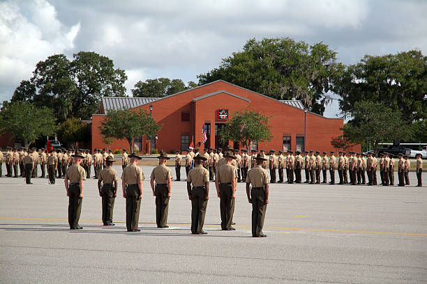 laurea dei marines da parris island 01 - barracks foto e immagini stock