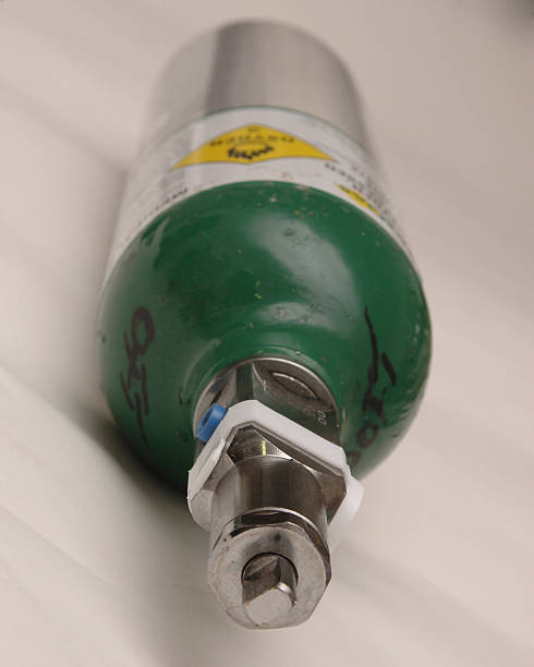 istock Green and Gray Air tank 139984238