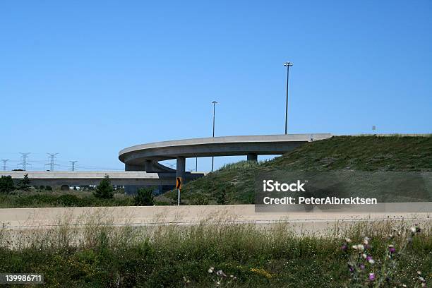 Cruce De Autopista Foto de stock y más banco de imágenes de Abstracto - Abstracto, Acera, Asfalto