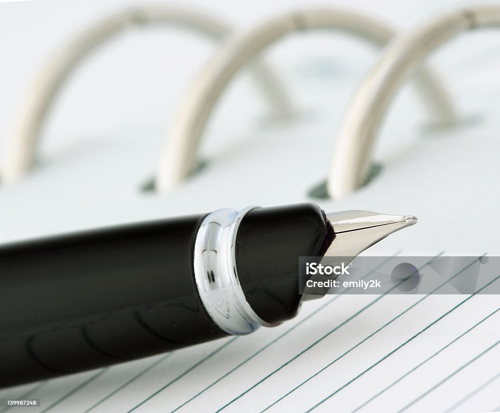 Stift auf Notebook - Lizenzfrei Aktenordner Stock-Foto