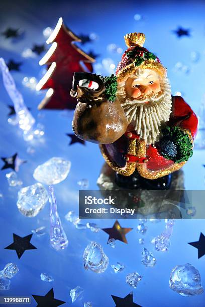 Santa Claus Jest Także Przedstawia - zdjęcia stockowe i więcej obrazów Abstrakcja - Abstrakcja, Adwent, Antycypacja