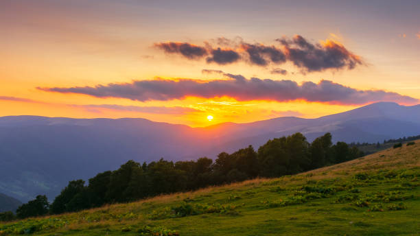 istock svydovets ridge at sunset 1399890818