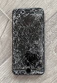 kaputtes-iphone.jpg?b=1&s=170x170&k=20&c=Pj_GJQBuE-czFL38ARTbt22Cw91a_b6-9XhiB3b0Erw=
