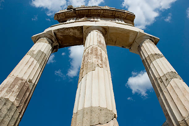 istock Delfi - Sanctuary of Athens 139991362