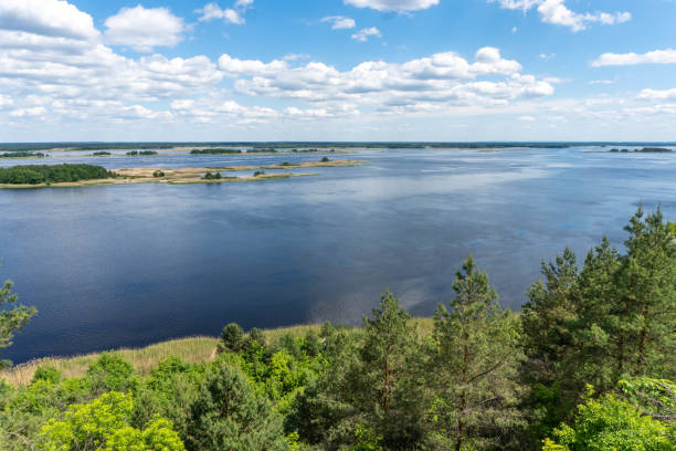 istock A view on Dnipro in Vytachiv, Ukraine 1399916212