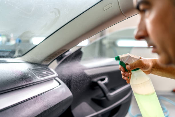 istock Car cleaning and valeting service 1399934850